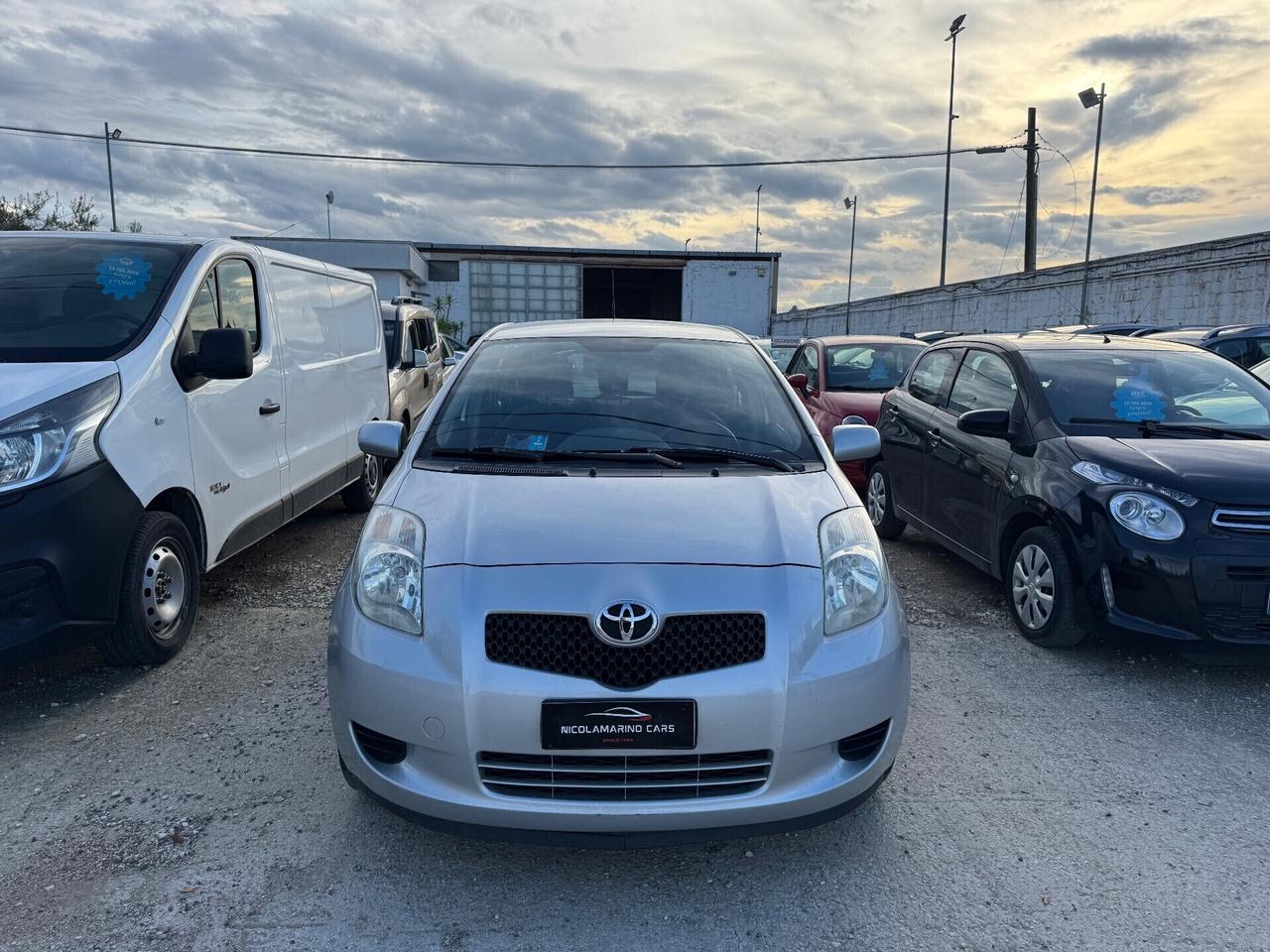 Toyota Yaris 1.0 5 porte Sol “NUOVISSIMA”