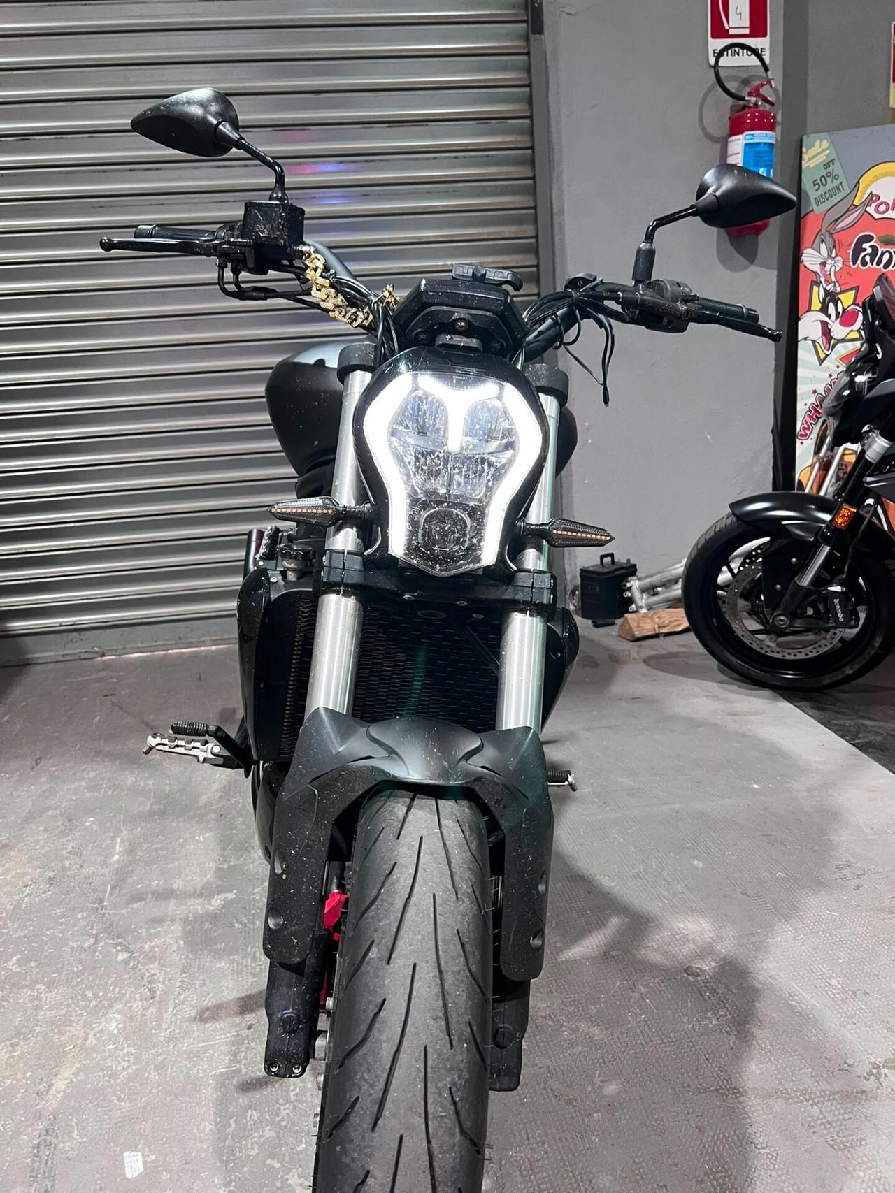 Benelli 502C CRUISER