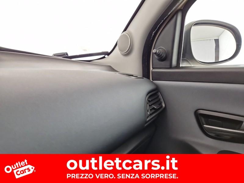 Lancia Ypsilon 1.2 silver 69cv