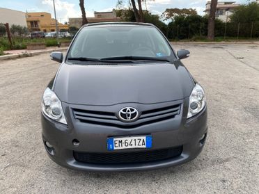 Toyota Auris 1.4 D-4D 5 porte Active