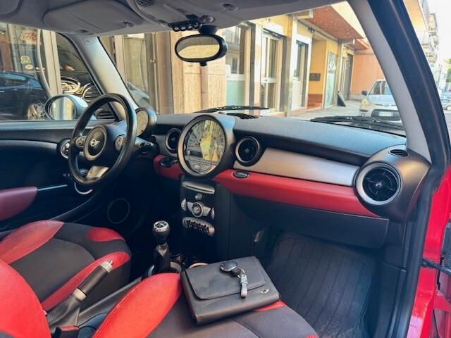 Mini Cooper D 1.6 16V D Pepper