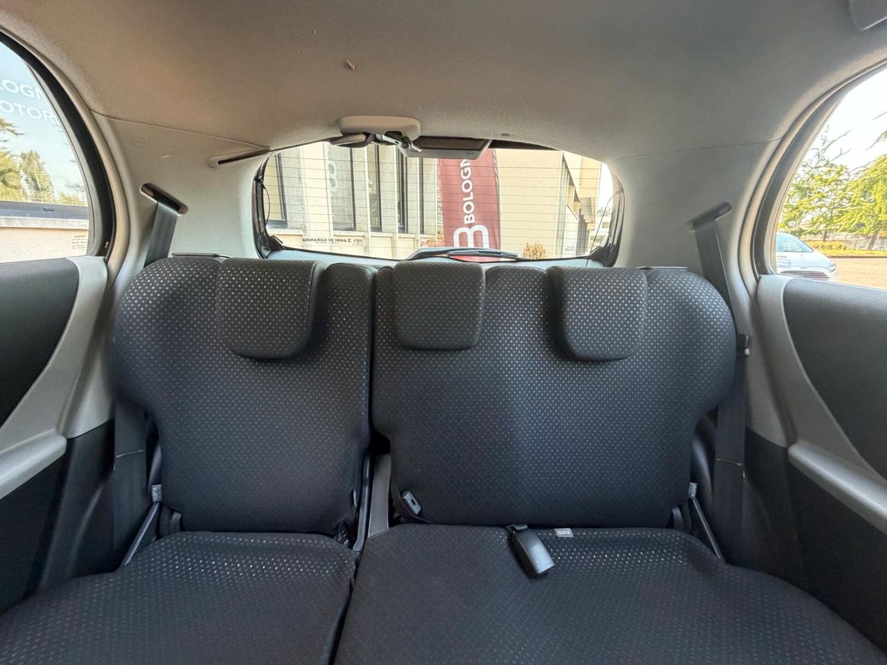 Toyota Yaris 1.3 5 porte Sol