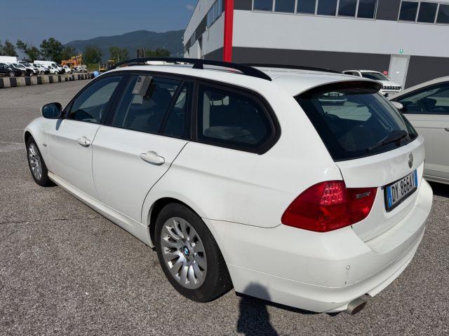 BMW 318 i cat Touring Attiva