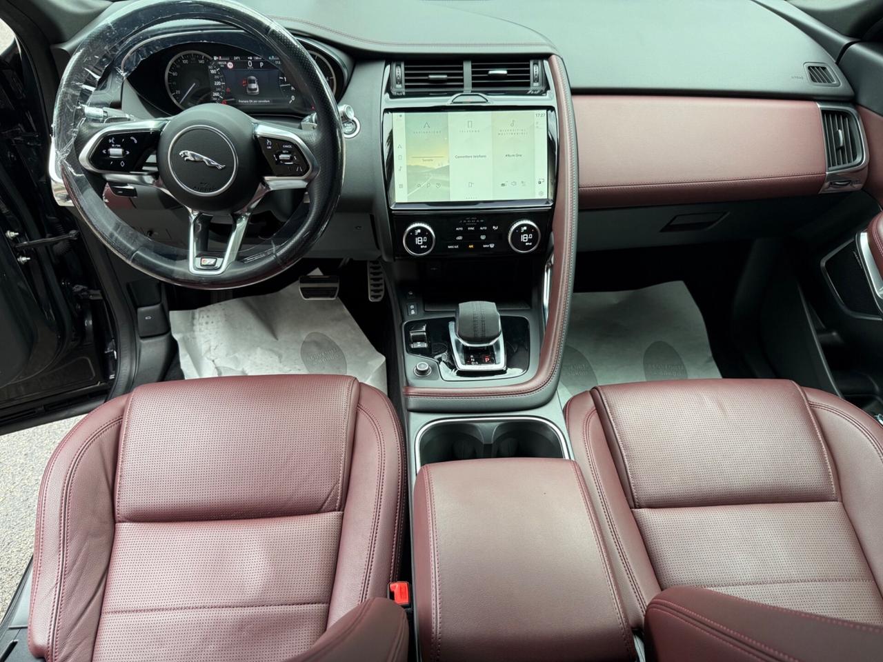 Jaguar E-Pace 2.0D I4 163 CV R-Dynamic SE