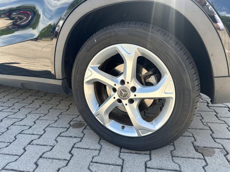 Mercedes-Benz GLA 200 D SPORT AUTO