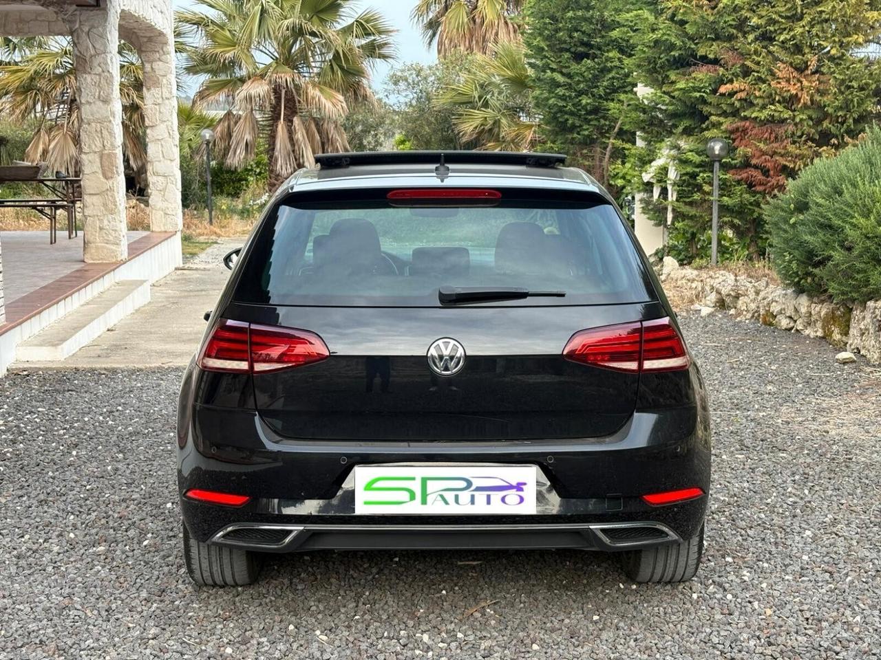 Volkswagen Golf 2.0 TDI 5p. INTERNO R-LINE