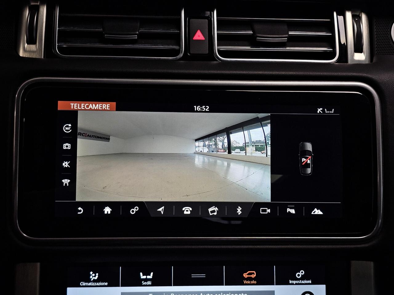 Land Rover Range VOGUE P400E LWB 2.0