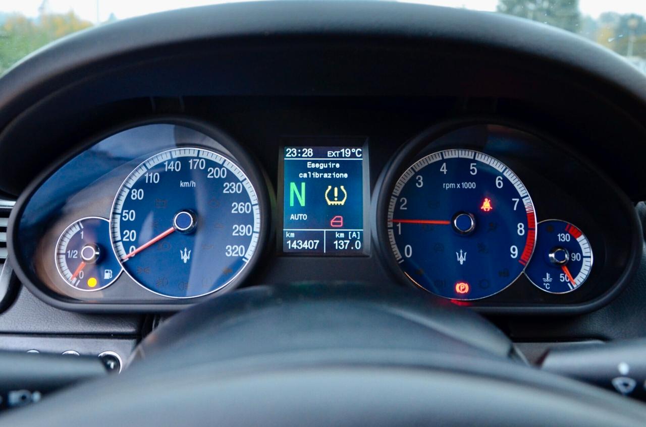 MASERATI QUATTROPORTE 4.2 V8 401cv AUTO, UNICOPRORIETARIO, UFF ITALIANA, SERVICE UFF MASERATI, ECCELLENTI CONDIZIONI, 20", PERMUTE