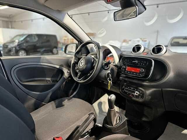 Smart forfour 70 1.0 twinamic Youngster