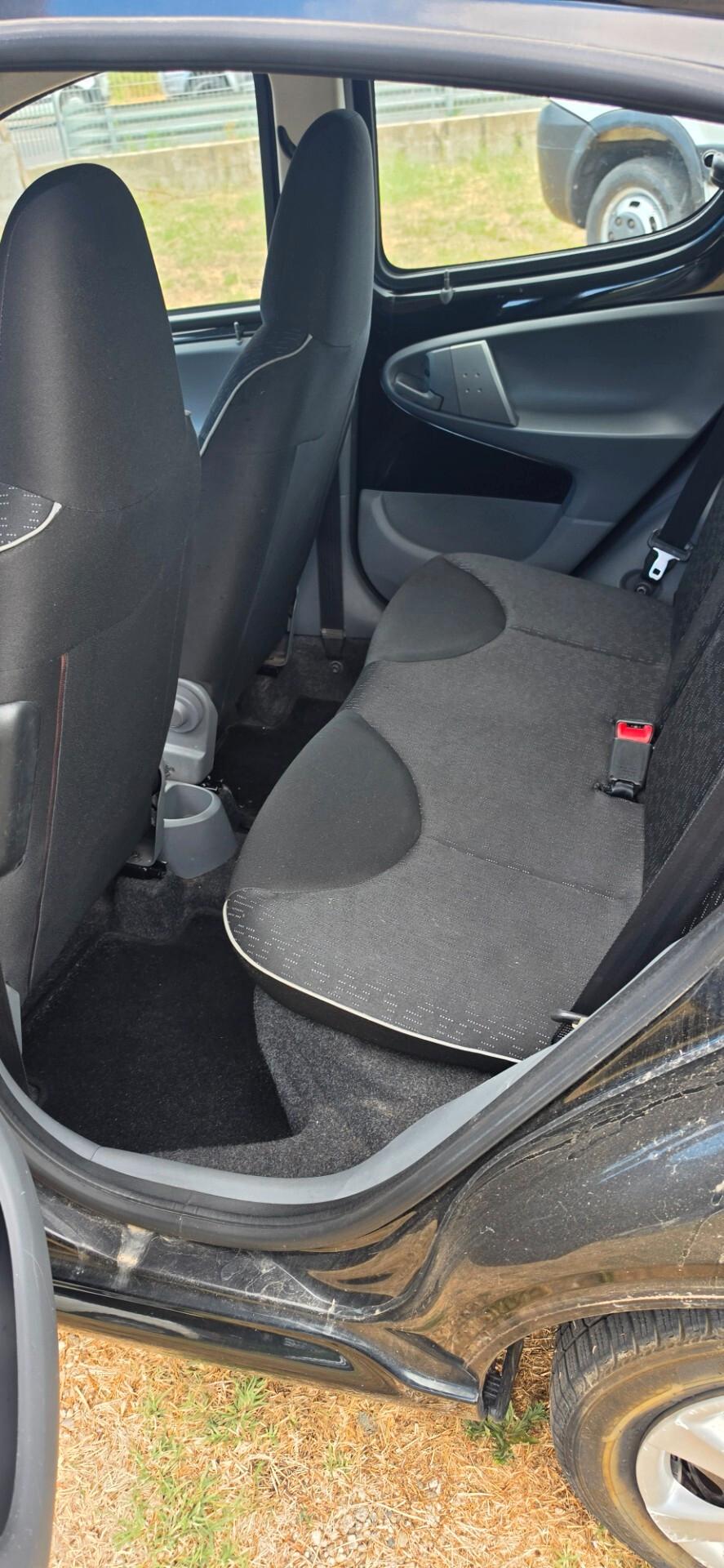 Peugeot 107 1.0 68CV 5p. Desir