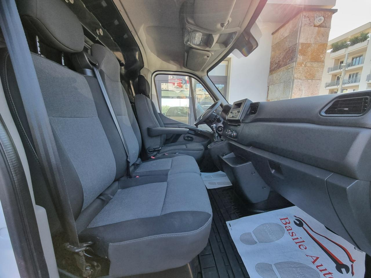 NISSAN NV400 35 2.3 dci 135cv