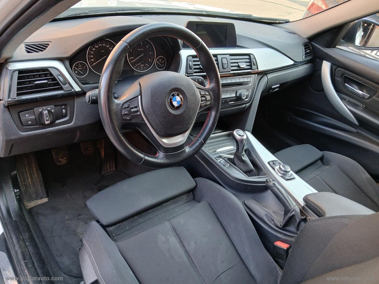 BMW 318d xDrive Touring Sport