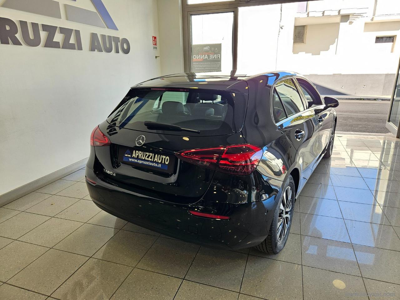 MERCEDES-BENZ A 180 d Automatic Advanced