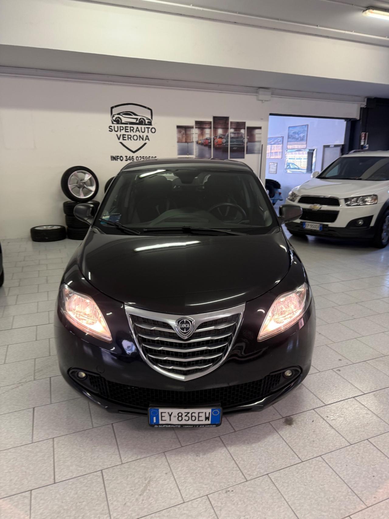Lancia Ypsilon 1.3 MJT 16V 95 CV 5P SES ELLE