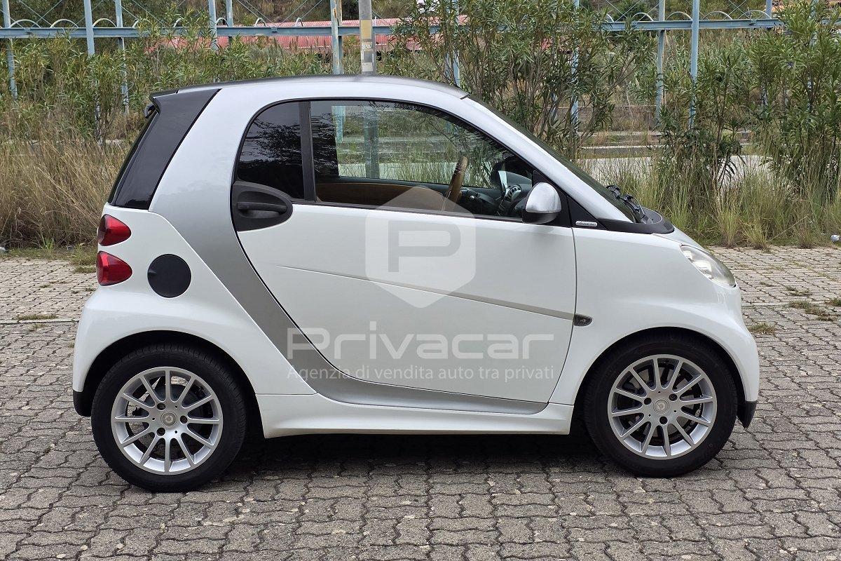 SMART fortwo 1000 52 kW coupé limited two