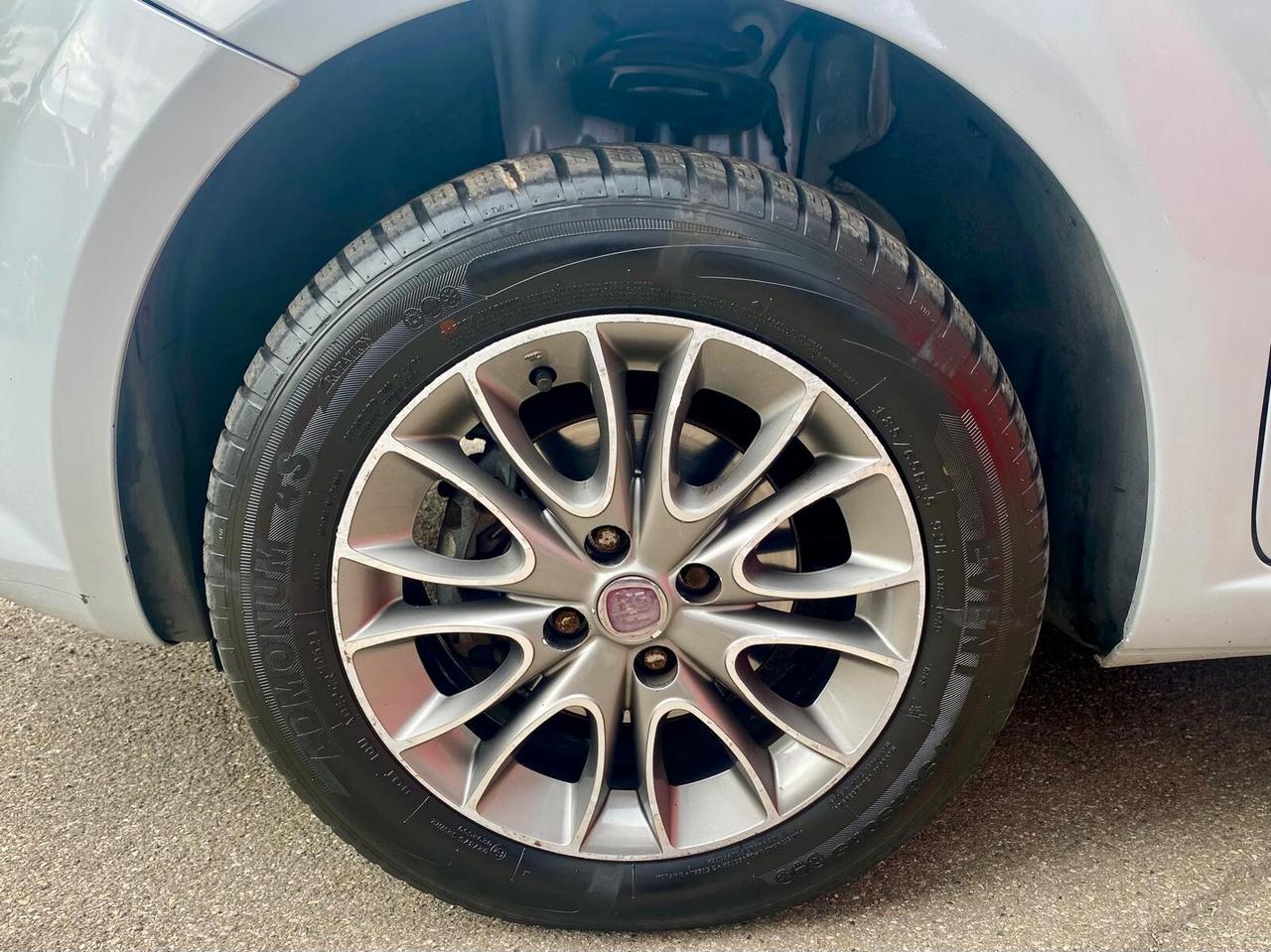 Fiat Punto Evo 1.4 5 porte Emotion Natural Power NEOPATENTATI