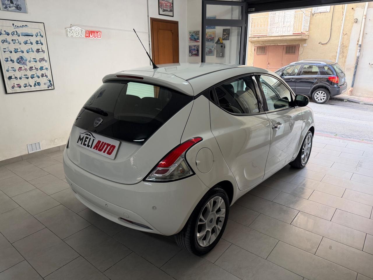 Lancia Ypsilon 1.2 Benzina 69 CV Platinum