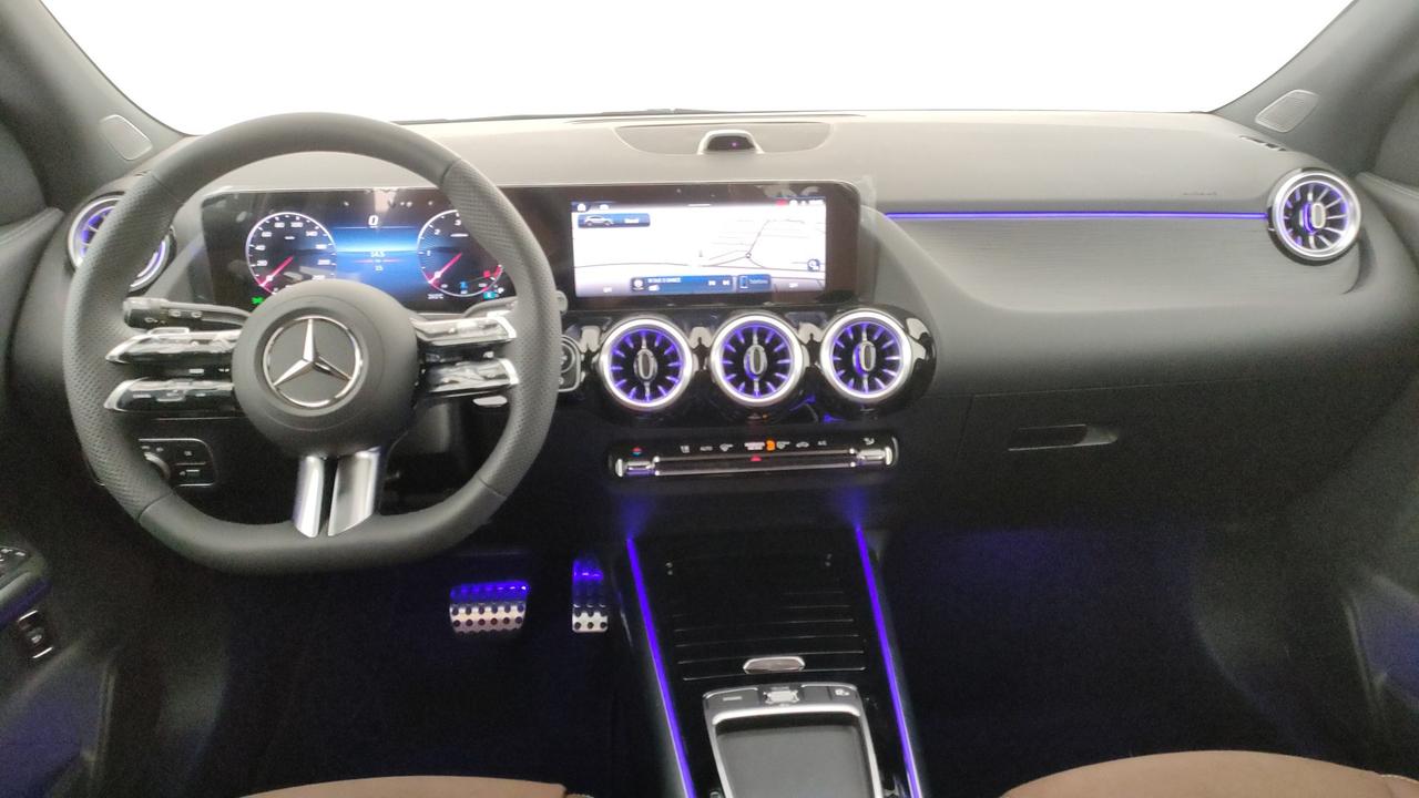 Mercedes-Benz GLA 200 d automatic