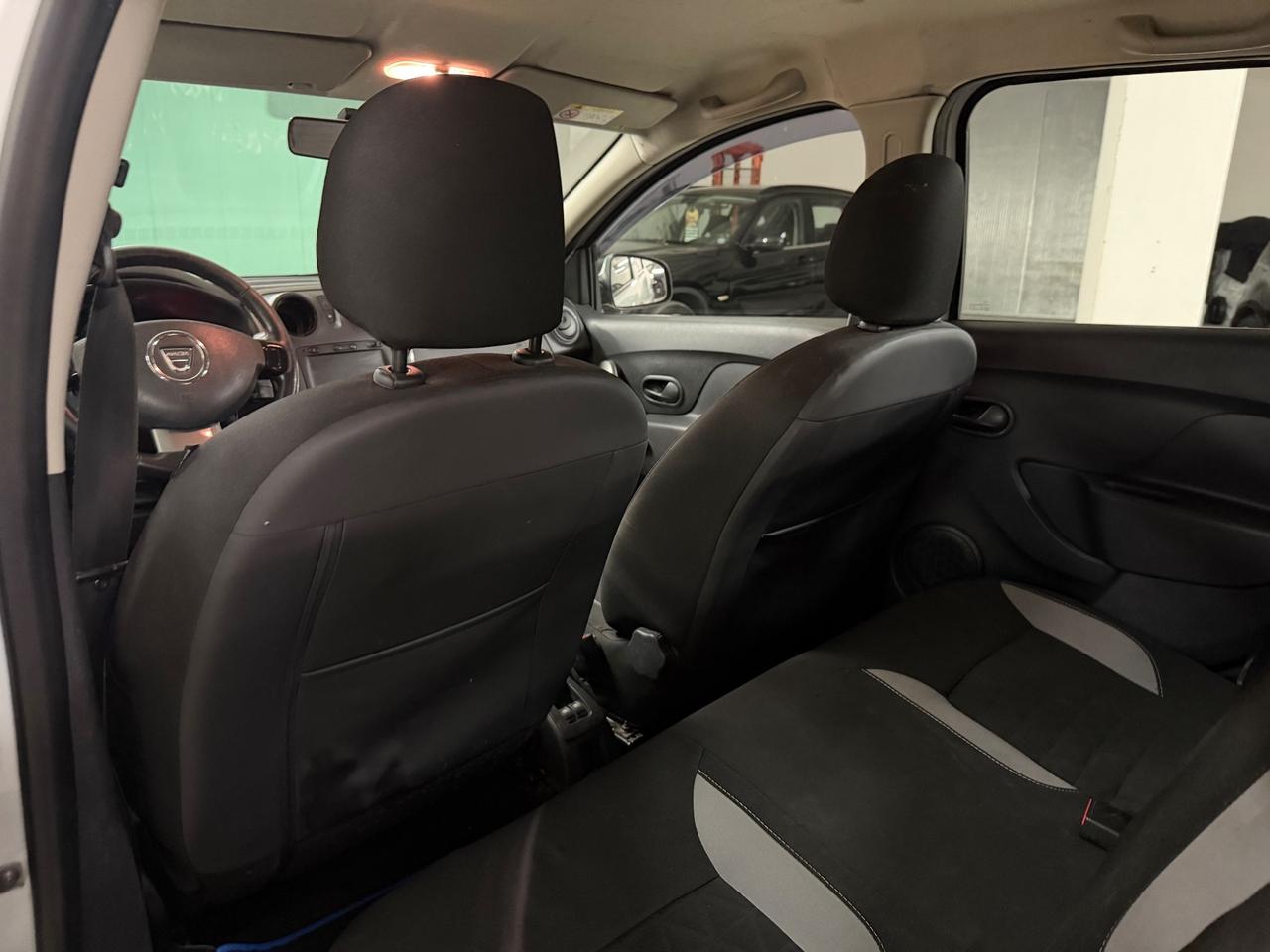 Dacia Sandero Stepway 1.6 12V 90CV Prestige