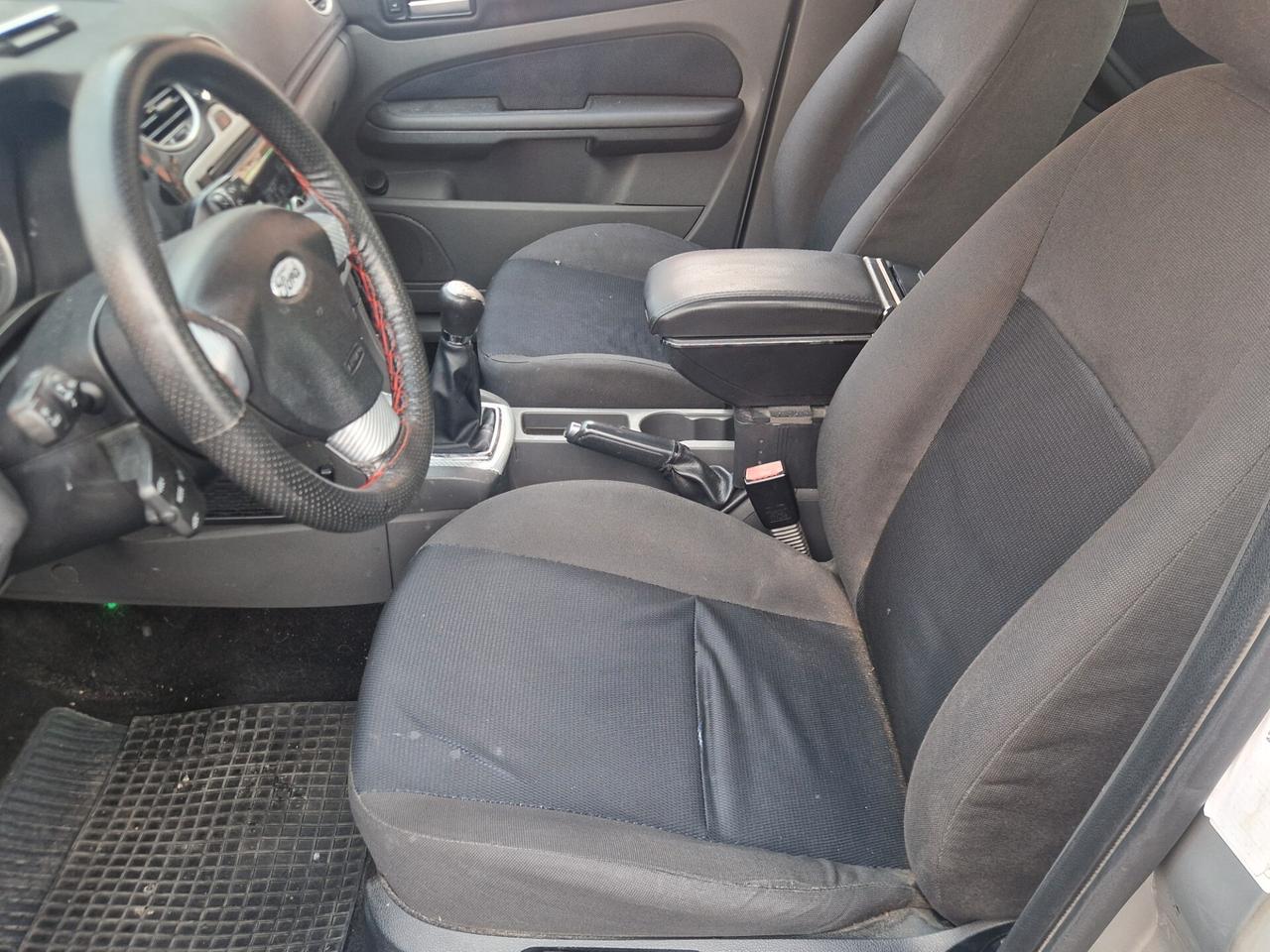 Ford Focus 1.6 TDCI 90cv INDISTRUTTIBILE