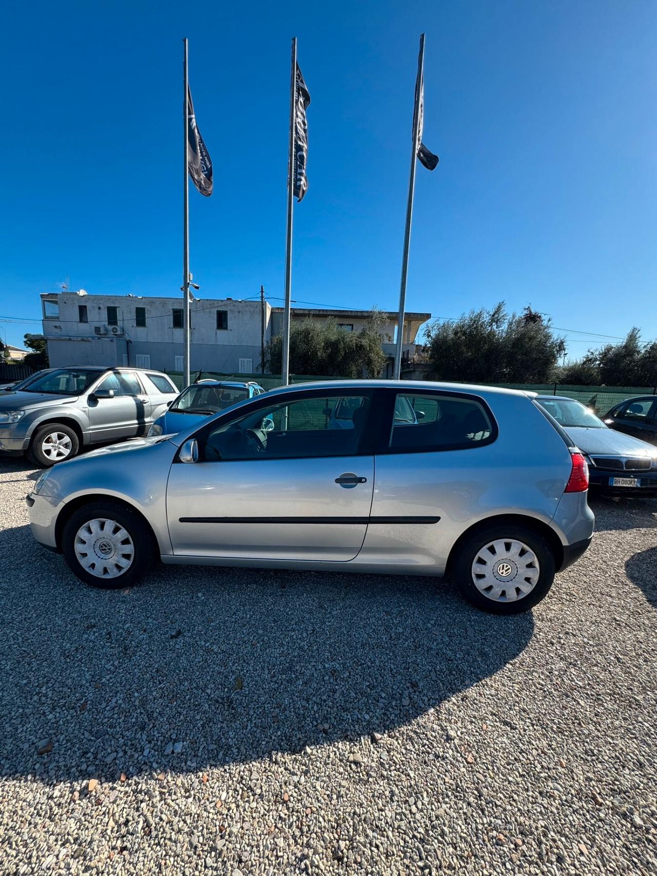 Volkswagen Golf 1.4 3p. Trendline