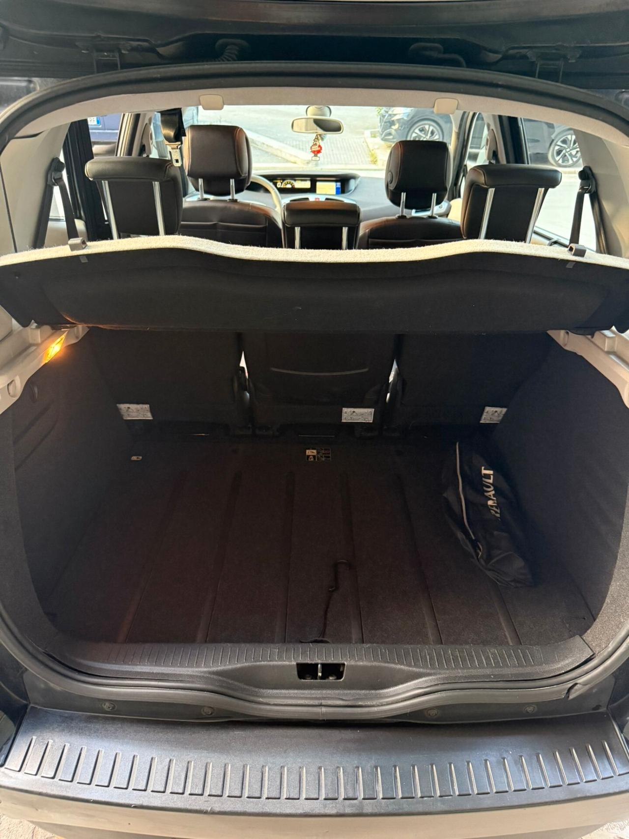 Renault Scenic Scénic X-Mod 1.5 dCi 110CV Luxe