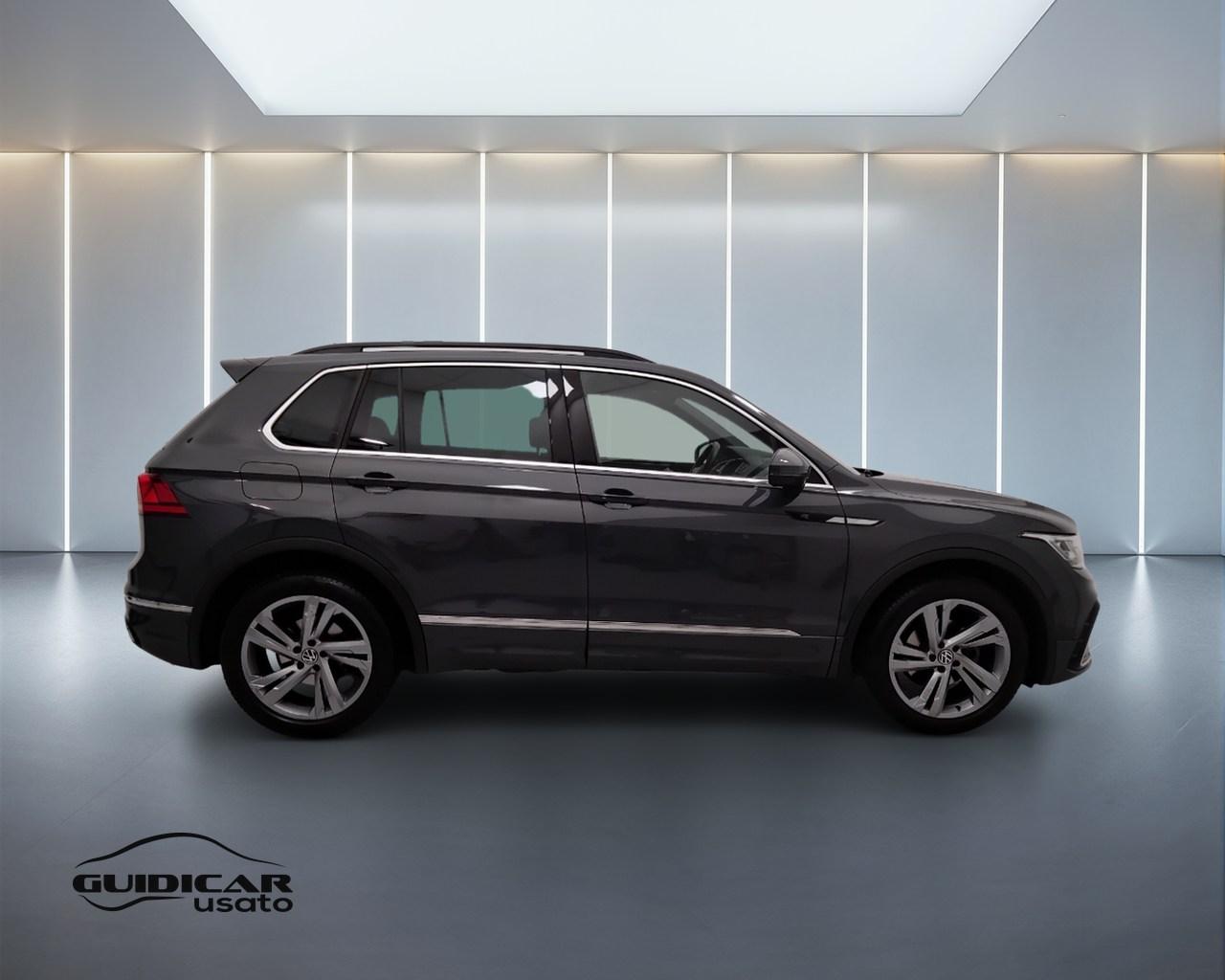 VOLKSWAGEN Tiguan II 2021 - Tiguan 2.0 tdi R-Line 150cv dsg