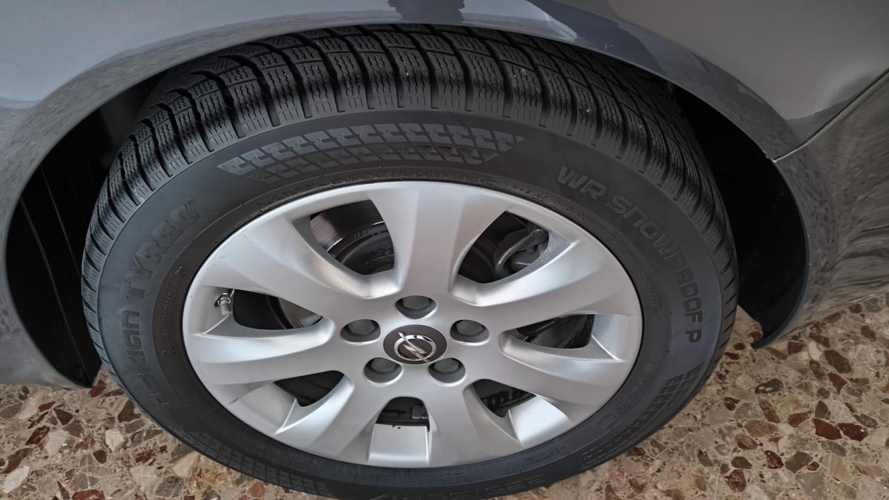 Opel Insignia 2.0 CDTI 140CV Ecopower Sports Tourer Cosmo Business