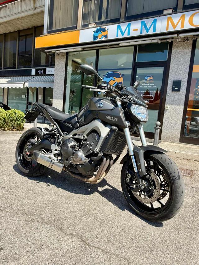 YAMAHA MT-09 ABS