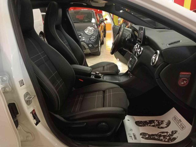 MERCEDES-BENZ A 180 d Sport ** TETTO PANORAMA **