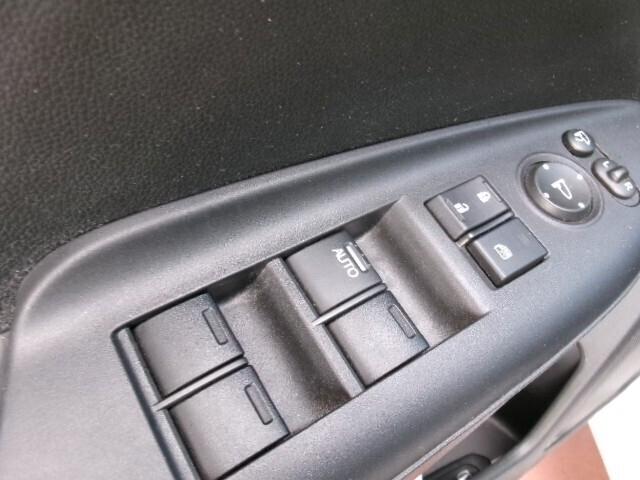 Honda Jazz 1.3 Elegance Navi ADAS