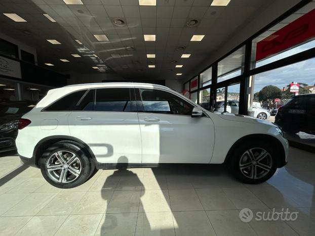 MERCEDES-BENZ GLC 220 d 4Matic Sport