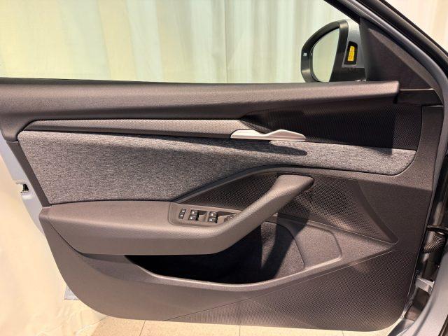 SKODA Superb 2.0 TDI DSG Wagon Selection Camera DAB+ LED Navi