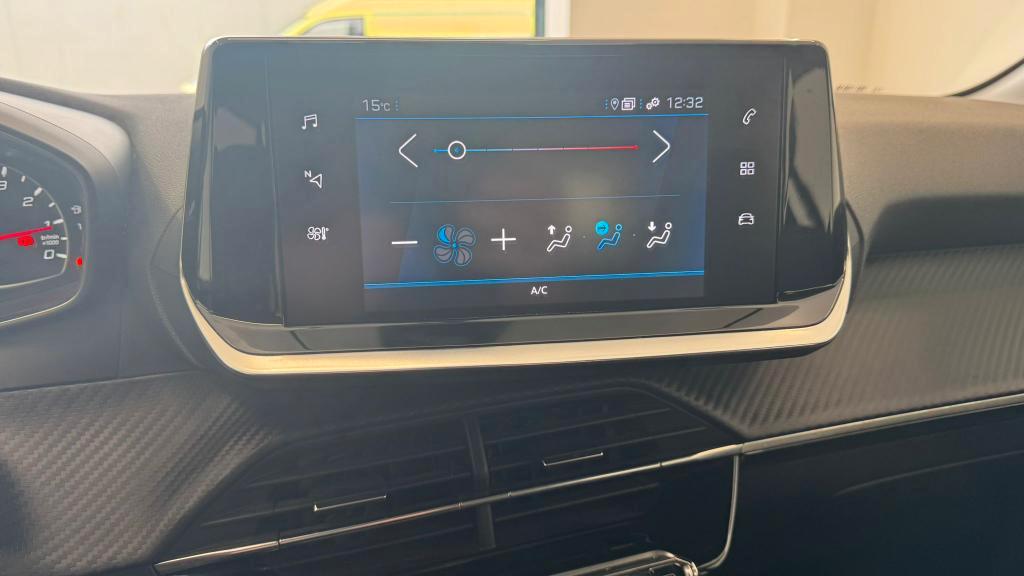 Peugeot 208 1.2 Puretech Active Pack 100 Cv. AUTOMATICA