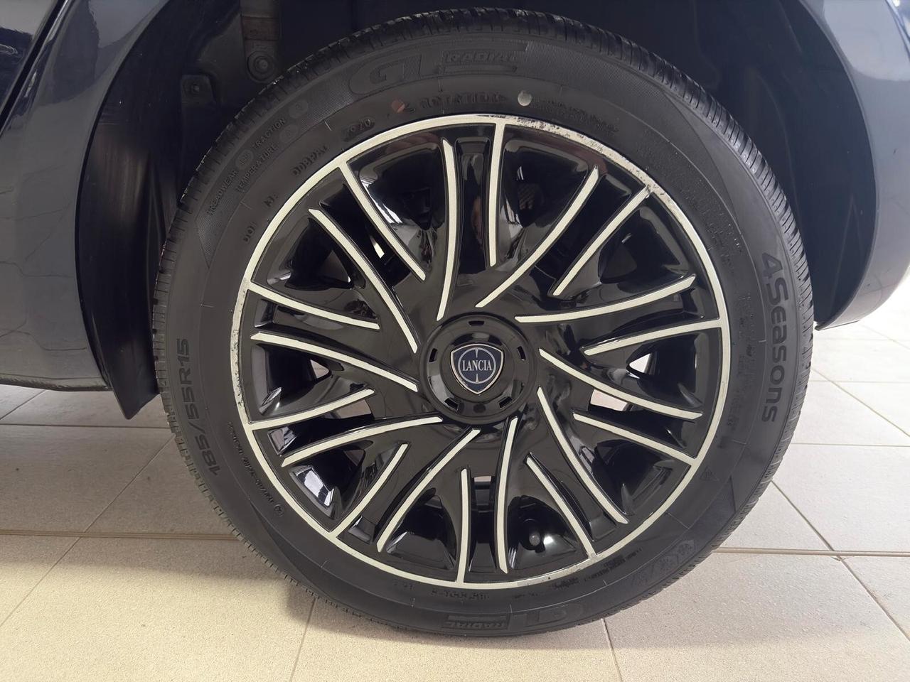 Lancia Ypsilon 1.2 BENZINA 69CV