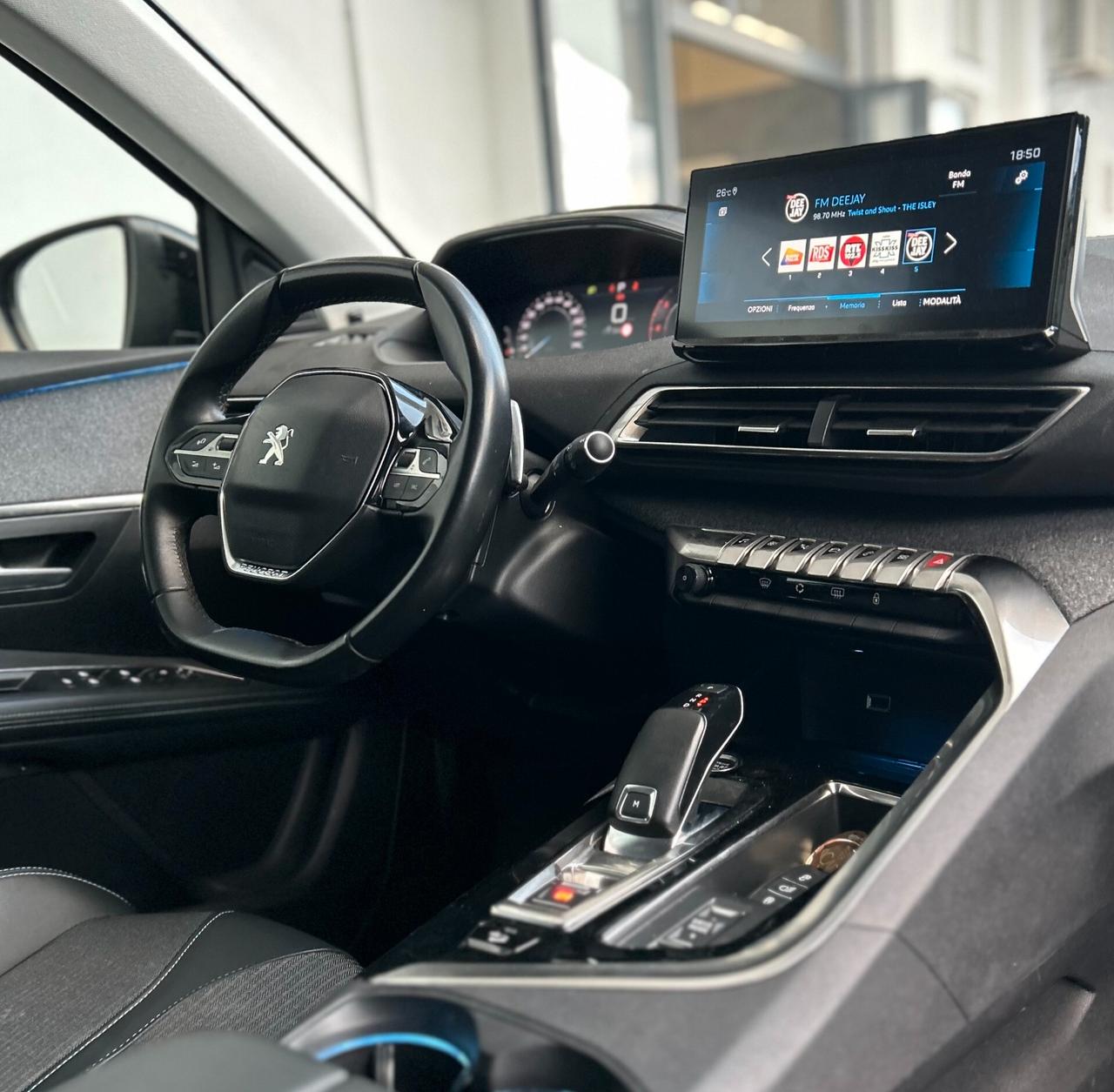 Peugeot 3008 BlueHDi 130 S&S EAT8 Allure
