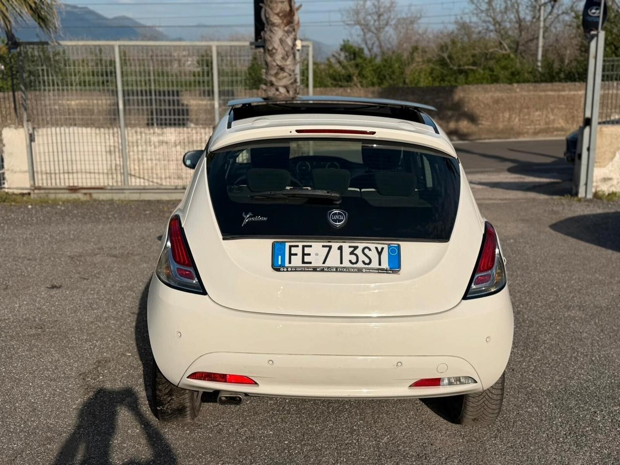 Lancia Ypsilon Tetto Apribile 2016 -GPL Ecochic Gold