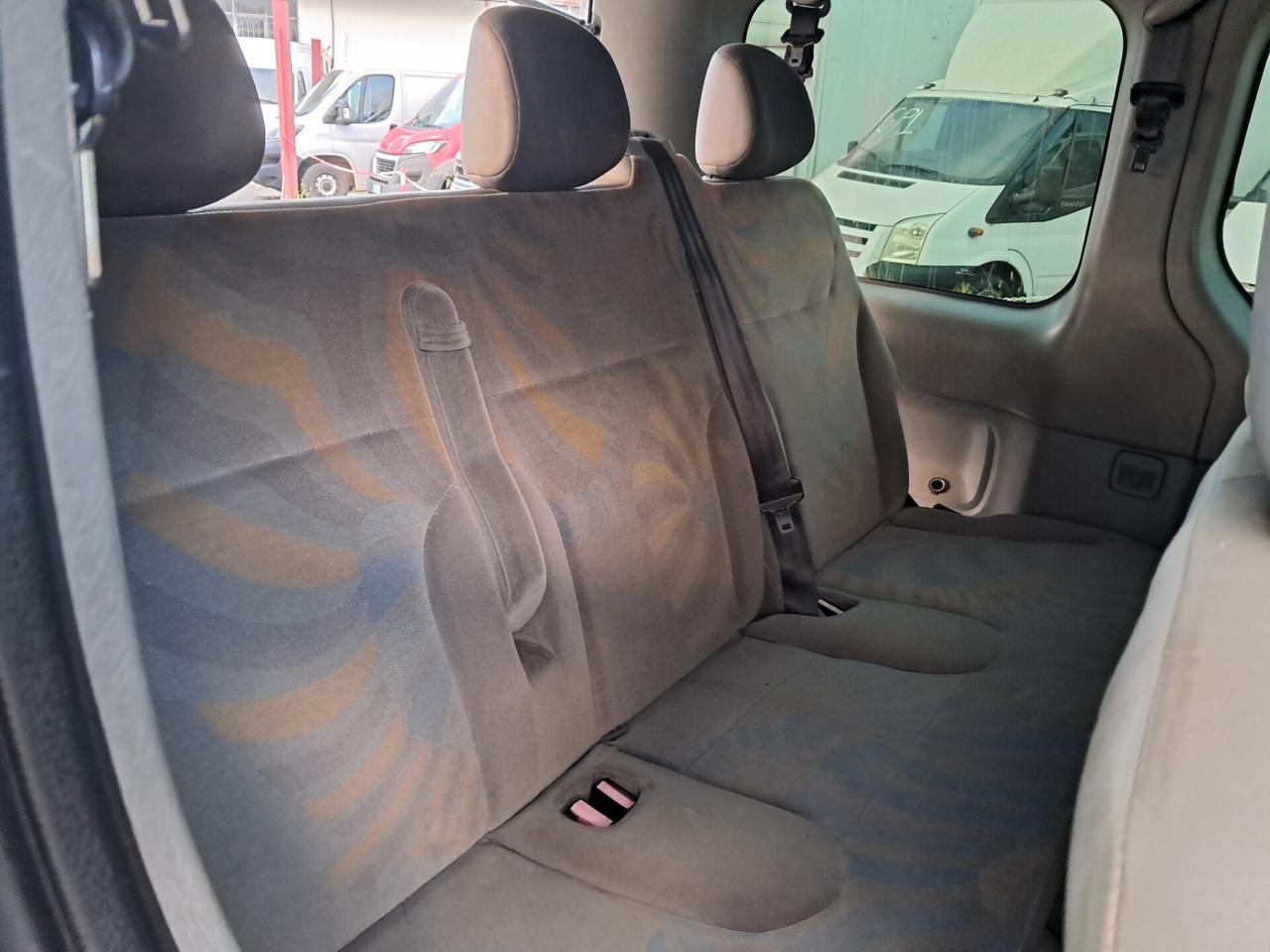 TRAFIC 2.5 DCI 140CV