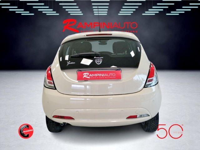 LANCIA Ypsilon 0.9 TwinAir 85 CV Metano Ecochic Gold Unico Propr.