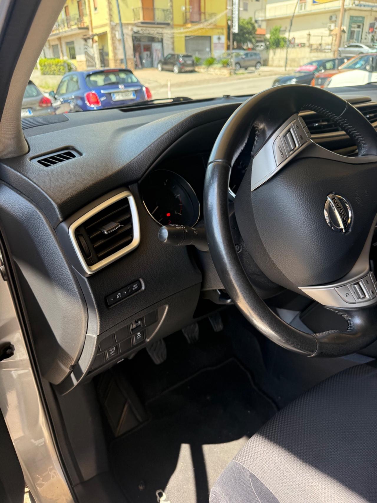 Nissan Qashqai 1.5 Diesel 11-2015