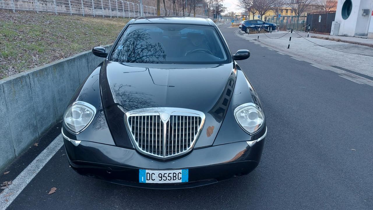 LANCIA THESIS 2.4 JTD EMBLEMA