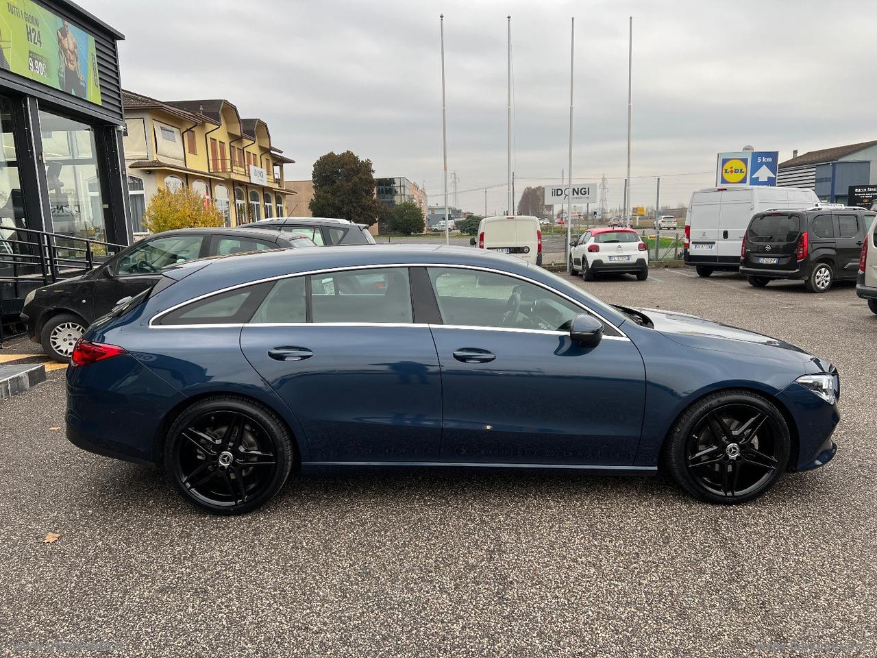 MERCEDES-BENZ CLA 200 d Aut. Shooting Brake Business IVA DEDUCIBILE