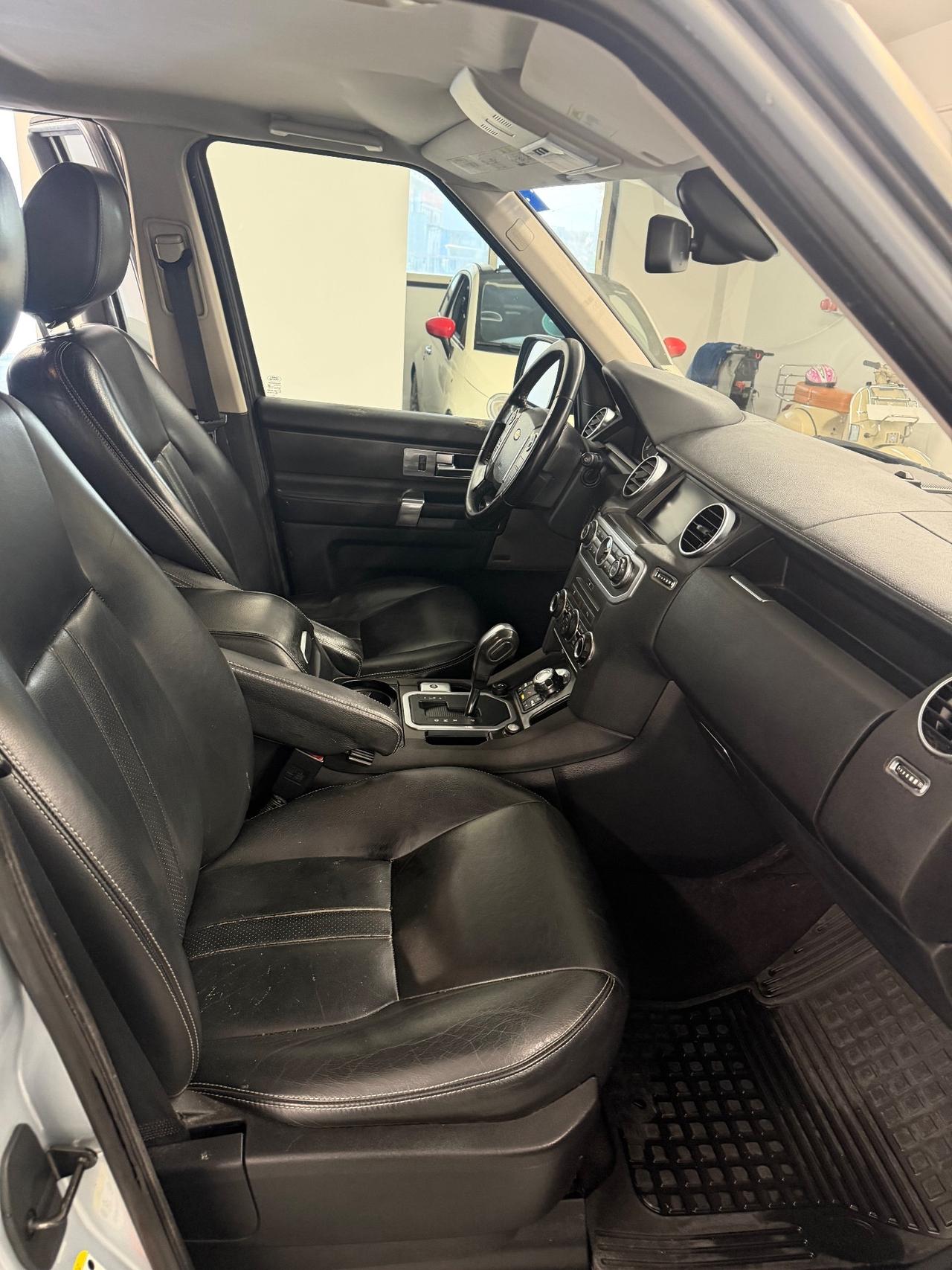 Land Rover Discovery 4 3.0 TDV6 HSE