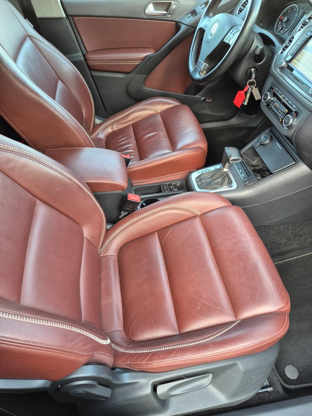 Volkswagen Tiguan 2.0 TDI DPF 4MOTION DSG Sport & Style