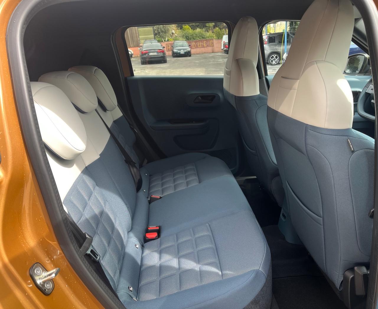 Fiat Grande Panda 1.2 Hybrid 110 CV S&S La Prima