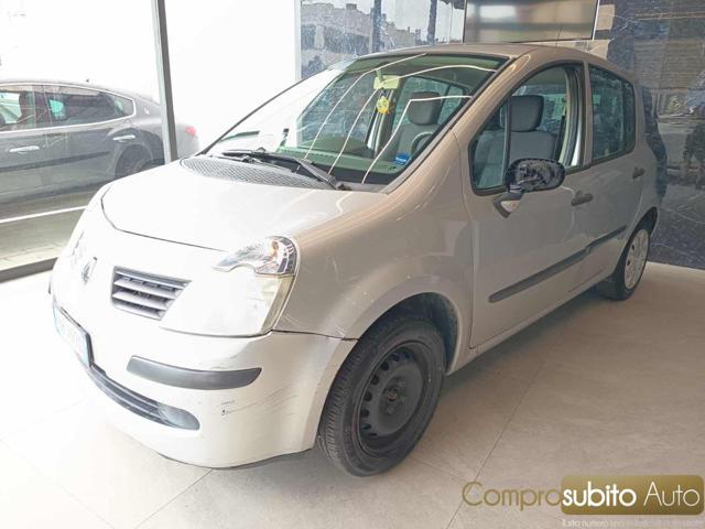 RENAULT Modus 1.2 16V Confort Dynamique