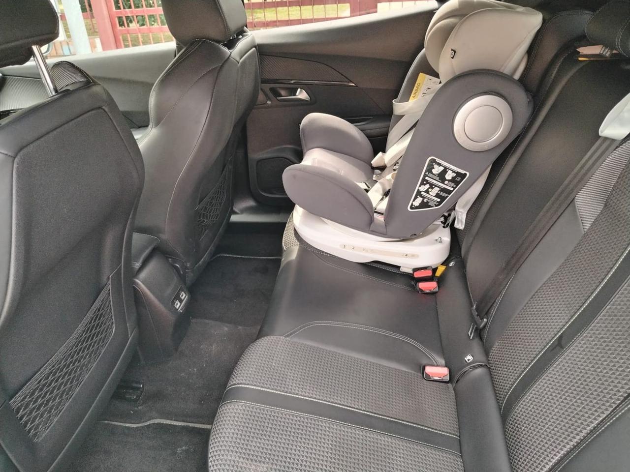 Peugeot 2008 GT 1.5 Blue HDI 110