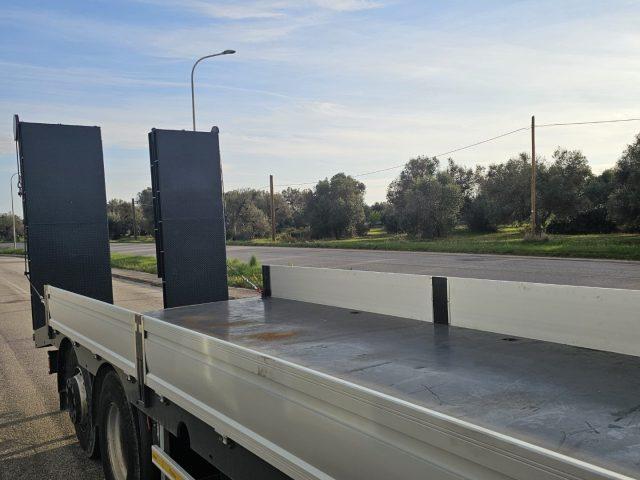 IVECO STRALIS AD260SY/PS 360CV CON RAMPE IDRAULICHE