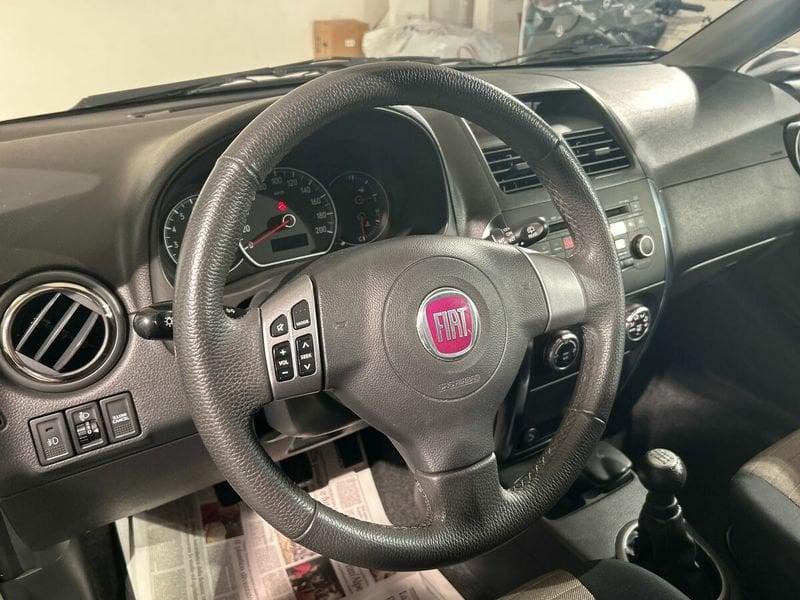 FIAT Sedici 1.6 16V 4x4 Emotion