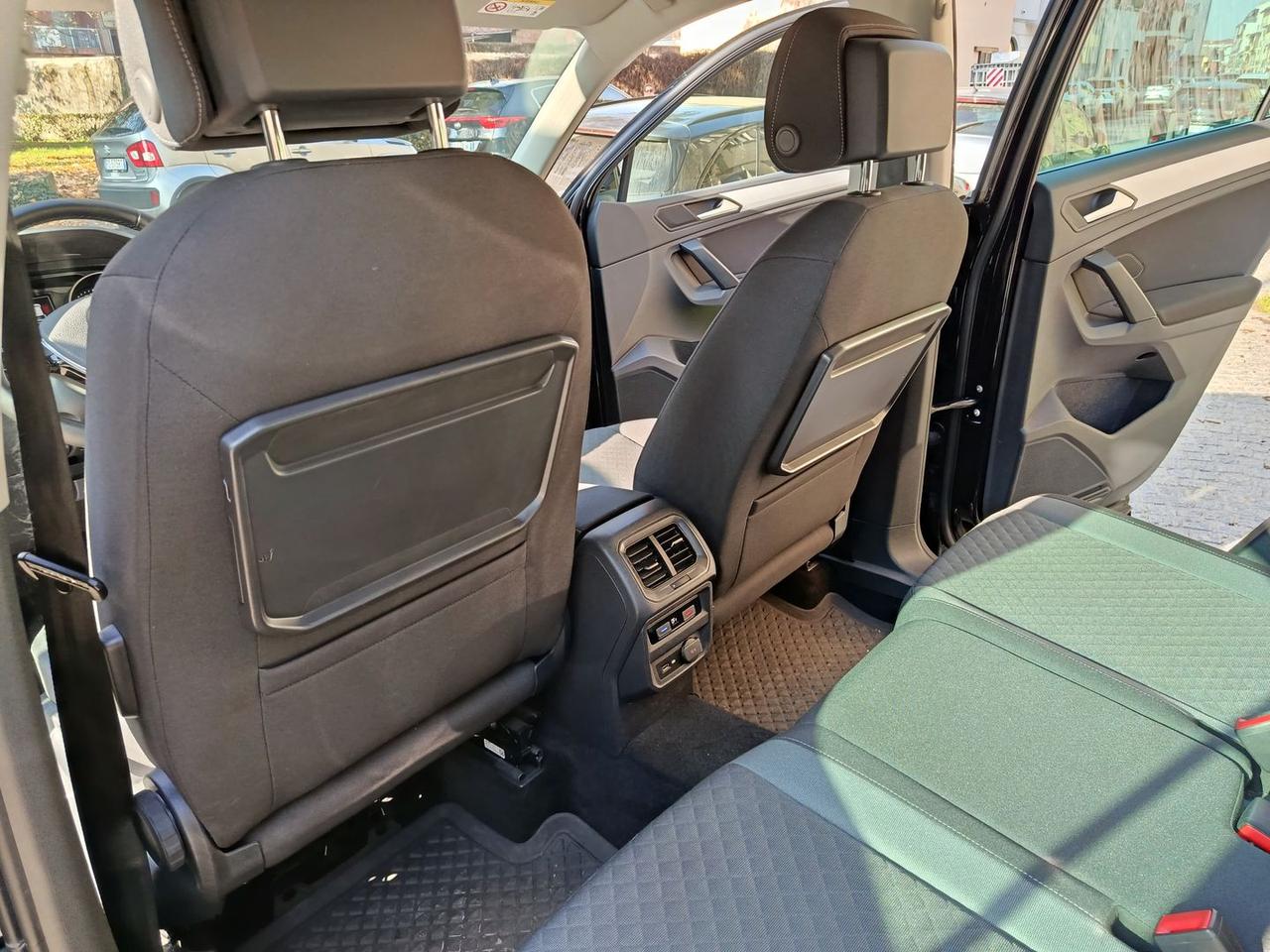 Volkswagen Tiguan Business 1.5 TSI #7809